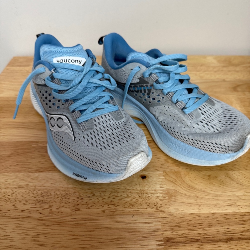 Saucony Women's Ride 17 Cloud/Breeze Size US 6.5 EU 37.5 UK 4.5